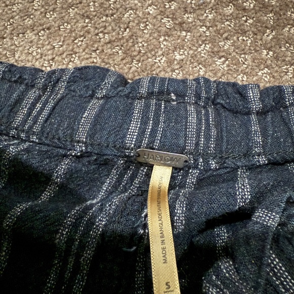 Striped shorts - Picture 2 of 2